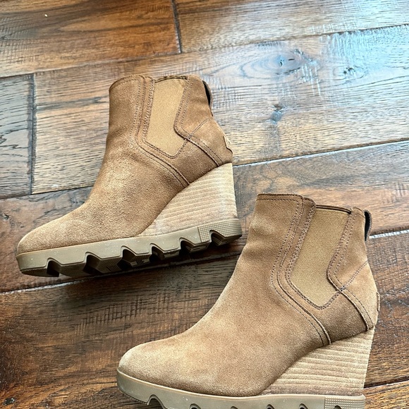 Sorel Boots - Picture 4 of 4